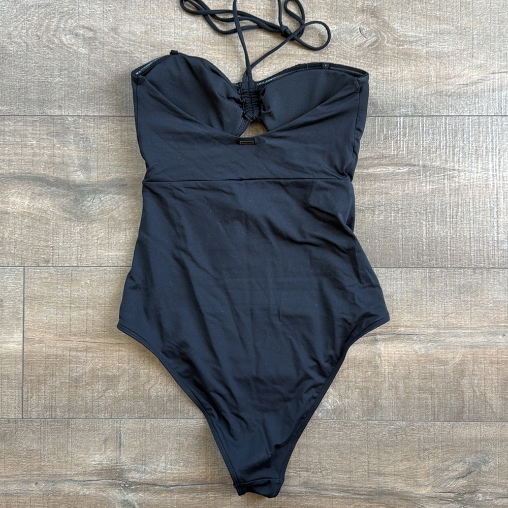 O’Neill Black One-Piece Swimsuit - Picture 6 of 6